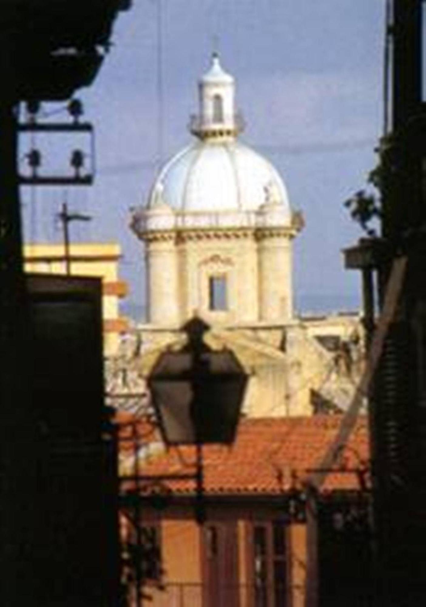 הוילה ליקאטה Castel Sant'Angelo Sea View מראה חיצוני תמונה