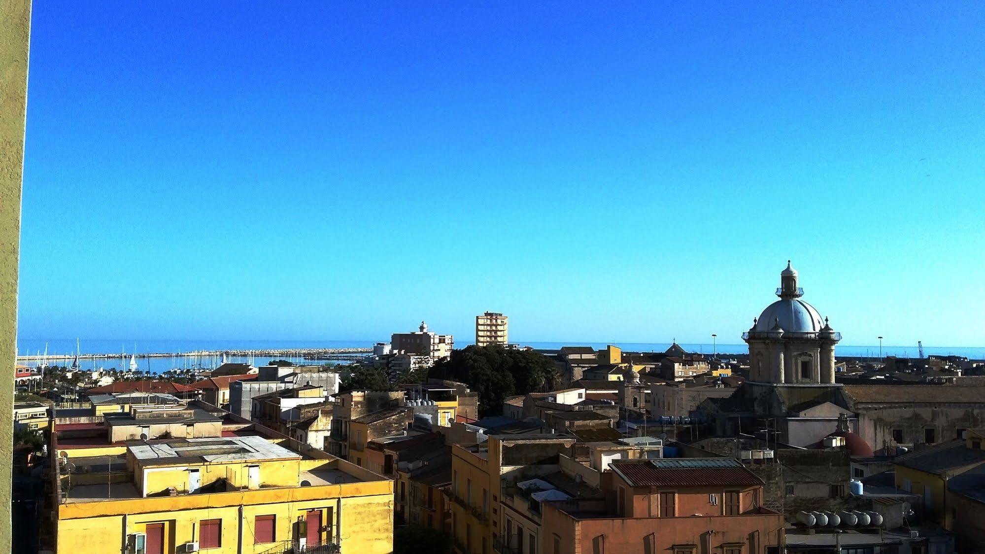 הוילה ליקאטה Castel Sant'Angelo Sea View מראה חיצוני תמונה